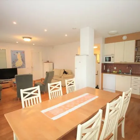 Apartament Omakotitalo 4-6 Hengelle - House