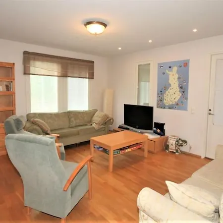 Apartament Omakotitalo 4-6 Hengelle - House Heinola