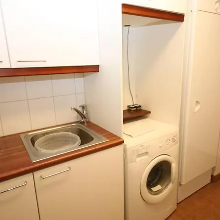 Omakotitalo 4-6 Hengelle - House Apartmán Lahti