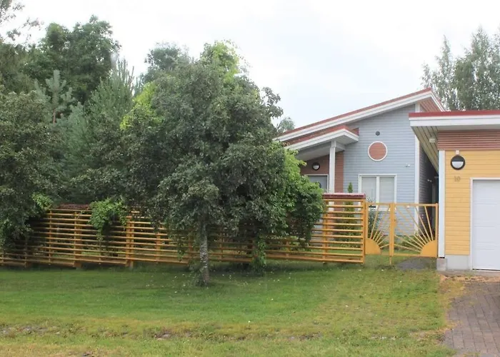 Apartamento Omakotitalo 4-6 Hengelle - House